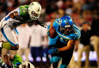 ORLANDO, FL - OCTOBER 22:  Shaud Williams #21 of the Florida Tuskers runs during the game against the California Redwoods at the Florida Citrus Bowl on October 22, 2009 in Orlando, Florida.  (Photo by Sam Greenwood/Getty Images)