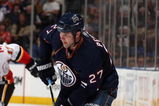 EDMONTON, CANADA - SEPTEMBER 23:  Dustin Penner #27 of the Edmonton Oilers skates with the puck against the Calgary Flames on September 23, 2009 at Rexall Place in Edmonton, Alberta, Canada. (Photo by Dale MacMillan/Getty Images)