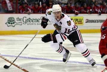 WASHINGTON DC, DC - SEPTEMBER 23:  Jonathan Toews #19 of the Chicago Blackhawks skates against the Washington Capitals during their preseason game on September 23, 2009 at the Verizon Center in Washington, DC.  (Photo by Jim McIsaac/Getty Images)