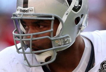 EAST RUTHERFORD, NJ - OCTOBER 11:  Richard Seymour #92 of the Oakland Raiders looks on against the New York Giants on October 11, 2009 at Giants Stadium in East Rutherford, New Jersey. The Giants defeated the Raiders 44-7.  (Photo by Jim McIsaac/Getty Images)