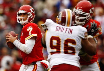 LANDOVER, MD - OCTOBER 18:  Matt Cassel #7 of the Kansas City Chiefs drops back to pass against the Washington Redskins October 18, 2009 at FedEx Field in Landover, Maryland.The Chiefs won the game 14-6.  (Photo by Win McNamee/Getty Images)