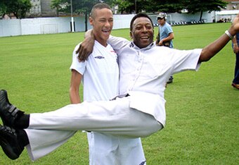 Neymar-and-pele_crop_340x234