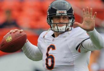 DENVER - AUGUST 30:  Quarterback Jay Cutler #6 of the Chicago Bears warms up prior to the preseason game against the Denver Broncos at INVESCO Field at Mile High on August 30, 2009 in Denver, Colorado.  (Photo by Doug Pensinger/Getty Images)