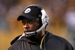 PITTSBURGH - NOVEMBER 09: Mike Tomlin, head coach  of the Pittsburgh Steelers walks the sideline against the Indianapolis Colts  on November 9, 2008 at Heinz Field in Pittsburgh, Pennsylvania. The Colts won 24-20. (Photo by Rick Stewart/Getty Images)