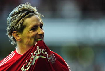 LIVERPOOL, UNITED KINGDOM - OCTOBER 25:  Fernando Torres of Liverpool celebrates scoring the opening goal during the Barclays Premier League match between Liverpool and Manchester United at Anfield on October 25, 2009 in Liverpool, England. (Photo by Clive Mason/Getty Images)