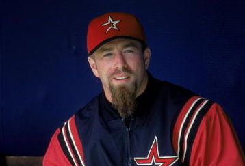 6 Apr 2000: Jeff Bagwell #5 of the Houston Astros sitting in the dugout during warm-ups before the game against the Pittsburgh Pirates at Three Rivers Stadium in Pittsburgh, Pennsylvania. The Pirates defeated the Astros 10-2.