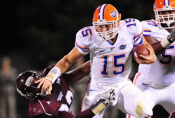 STARKVILLE, MS - OCTOBER 24:  Quarterback Tim Tebow # 15 of the University of Florida Gators runs the ball against the Mississippi State Bulldogs at Davis Wade Stadium on  October 24, 2009 in Starkville, Mississippi  (Photo by Rick Dole/Getty Images)
