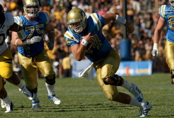 PASADENA, CA - OCTOBER 17:  Quarterback Kevin Prince #14 of the UCLA Bruins runs with the ball against the California Golden Bears on October 17, 2009 at the Rose Bowl in Pasadena, California.   Cal won 45-26.  (Photo by Stephen Dunn/Getty Images)