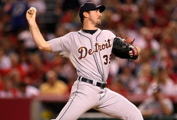 ANAHEIM, CA - AUGUST 24:  Pitcher Justin Verlander #35 of the Detroit Tigers throws apitch against the Los Angeles Angels of Anaheim on August 24, 2009 at Angel Stadium in Anaheim, California.  (Photo by Stephen Dunn/Getty Images)