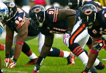 CHICAGO - OCTOBER 04: Tommie Harris #91 of the Chicago Bears awaits the start of play against the Detroit Lions on October 4, 2009 at Soldier Field in Chicago, Illinois. The Bears defeated the Lions 48-24.  (Photo by Jonathan Daniel/Getty Images)