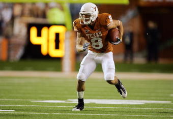 AUSTIN, TX - OCTOBER 10:  Wide receiver Jordan Shipley #8 of the Texas Longhorns runs with a pass against the Colorado Buffaloes on October 10, 2009 at Darrell K Royal-Texas Memorial Stadium in Austin, Texas.  Texas won 38-14.  (Photo by Brian Bahr/Getty Images)