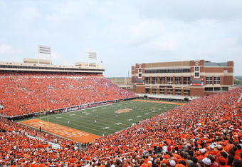 STILLWATER, OK - SEPTEMBER 5:  An overhead view of the opening kick off of the game between the Georgia Bulldogs and the Oklahoma State Cowboys at Boone Pickens Stadium on September 5, 2009 in Stillwater, Oklahoma. (Photo by Christian Petersen/Getty Images)