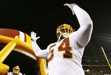 LANDOVER, MD - OCTOBER 26:  Linebacker H.B. Blades #54 of the Washington Redskins acknowledges the crowd during team introductions before the game against the Philadelphia Eagles at FedEx Field October 26, 2009 in Landover, Maryland. (Photo by Win McNamee/Getty Images)