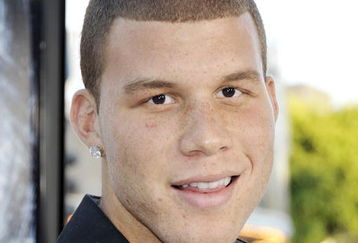 LOS ANGELES, CA - SEPTEMBER 09:  NBA player Blake Griffin arrives at the premiere of Warner Bros. Pictures' 'Whiteout' at the Village Theater on September 9, 2009 in Los Angeles, California.  (Photo by Kevin Winter/Getty Images)