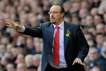LIVERPOOL, ENGLAND - OCTOBER 25:  Liverpool Manager Rafael Benitez issues instructions during the Barclays Premier League match between Liverpool and Manchester United at Anfield on October 25, 2009 in Liverpool, England.  (Photo by Michael Regan/Getty Images)