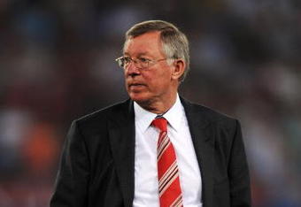 ROME - MAY 27:  Sir Alex Ferguson manager of Manchester United looks dejected after Barcelona won the UEFA Champions League Final match between Barcelona and Manchester United at the Stadio Olimpico on May 27, 2009 in Rome, Italy. Barcelona won 2-0.  (Photo by Shaun Botterill/Getty Images)