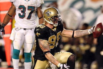 MIAMI - OCTOBER 25:  Tight end Jeremy Shockey #88 of the New Orleans Saints celebrates after making a first down reception over safety Yeremiah Bell #37 of the Miami Dolphins at Land Shark Stadium on October 25, 2009 in Miami, Florida. The Saints defeated the Dolphins 46-34.  (Photo by Doug Benc/Getty Images)