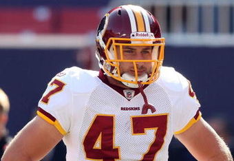EAST RUTHERFORD, NJ - SEPTEMBER 13:  Chris Cooley #47 of the Washington Redskins warms up before playing the New York Giants on September 13, 2009 at Giants Stadium in East Rutherford, New Jersey.  (Photo by Jim McIsaac/Getty Images)