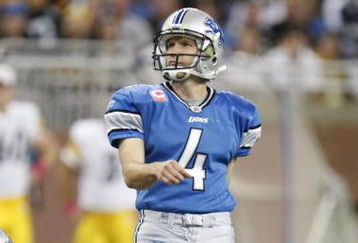DETROIT - OCTOBER 11:  Kicker Jason Hanson #4 of the Detroit Lions watches his kick against the Pittsburgh Steelers during their NFL game on October 11, 2009 at Ford Field in Detroit, Michigan. (Photo by Gregory Shamus/Getty Images)