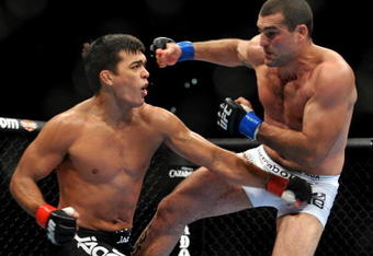 LOS ANGELES, CA - OCTOBER 24:  UFC Light Heavyweight Champion Lyoto Machida (R) battles with UFC Light Heavyweight challenger Mauricio Rua (L) during their title fight at UFC 104 at Staples Center on October 24, 2009 in Los Angeles, California.  (Photo by Jon Kopaloff/Getty Images)