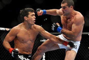 LOS ANGELES, CA - OCTOBER 24:  UFC Light Heavyweight Champion Lyoto Machida (R) battles with UFC Light Heavyweight challenger Mauricio Rua (L) during their title fight at UFC 104 at Staples Center on October 24, 2009 in Los Angeles, California.  (Photo by Jon Kopaloff/Getty Images)