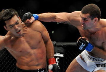 LOS ANGELES, CA - OCTOBER 24:  UFC Light Heavyweight Champion Lyoto Machida (R) battles with UFC Light Heavyweight challenger Mauricio Rua (L) during their title fight at UFC 104 at Staples Center on October 24, 2009 in Los Angeles, California.  (Photo by Jon Kopaloff/Getty Images)