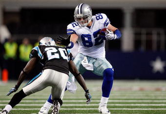 ARLINGTON, TX - SEPTEMBER 28:  Tight end Jason Witten #82 of the Dallas Cowboys at Cowboys Stadium on September 28, 2009 in Arlington, Texas.  (Photo by Ronald Martinez/Getty Images)