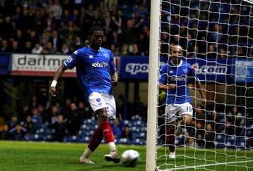 PORTSMOUTH, ENGLAND - OCTOBER 27:  Frederic Piquionne of Portsmouth scores against Stoke City during the Carling Cup fourth round match between Portsmouth and Stoke City at Fratton Park on October 27, 2009 in Portsmouth, England.  (Photo by Phil Cole/Getty Images)