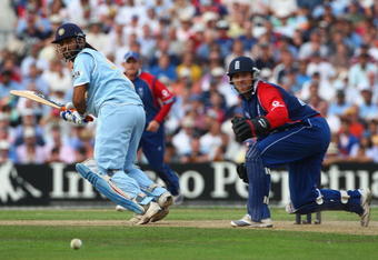 LONDON - SEPTEMBER 05:  Mahendra Singh Dhoni of India hits out during the 6th NatWest ODI between England and India at the Oval on September 5, 2007 in London, England.  (Photo by Tom Shaw/Getty Images)