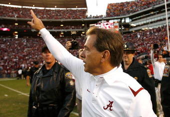 TUSCALOOSA, AL - OCTOBER 24:  Head coach Nick Saban of the Alabama Crimson Tide celebrates after their 12-10 win over the Tennessee Volunteers at Bryant-Denny Stadium on October 24, 2009 in Tuscaloosa, Alabama.  (Photo by Kevin C. Cox/Getty Images)