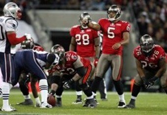091025_mm_patriots_bucs_0007_crop_340x234
