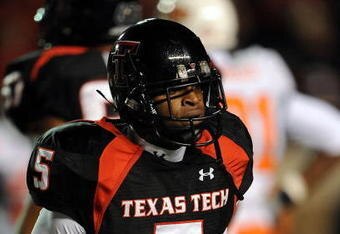 LUBBOCK, TX - NOVEMBER 08:  Wide receiver Michael Crabtree #5 of the Texas Tech Red Raiders during play against the Oklahoma State Cowboys at Jones AT&T Stadium on November 8, 2008 in Lubbock, Texas.  (Photo by Ronald Martinez/Getty Images)