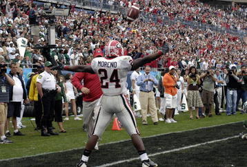ORLANDO, FL - JANUARY 1: Running back Knowshon Moreno #24 of the University of Georgia celebrates a touchdown catch against the Michigan State Spartans during the 2009 Capital One Bowl at the Citrus Bowl on January 1, 2009 in Orlando, Florida. (Photo by Al Messerschmidt/Getty Images)
