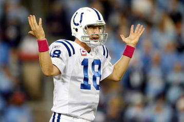NASHVILLE, TN - OCTOBER 11:  Peyton Manning #18 of the Indianapolis Colts gestures to the sideline during the NFL game against the Tennessee Titans at LP Field on October 11, 2009 in Nashville, Tennessee. The Colts defeated the Titans 31-9.  (Photo by Andy Lyons/Getty Images)