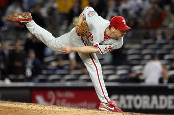 NEW YORK - OCTOBER 28:  Cliff Lee #34 of the Philadelphia Phillies throws a pitch against the New York Yankees in Game One of the 2009 MLB World Series at Yankee Stadium on October 28, 2009 in the Bronx borough of New York City.  (Photo by Jed Jacobsohn/Getty Images)