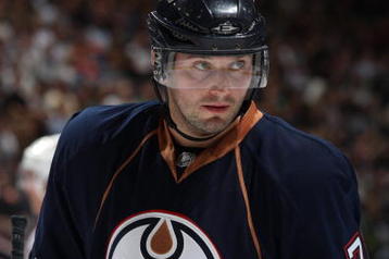 EDMONTON, CANADA - SEPTEMBER 23:  Lubomir Visnovsky #71 of the Edmonton Oilers looks on during the game against the Calgary Flames on September 23, 2009 at Rexall Place in Edmonton, Alberta, Canada. (Photo by Dale MacMillan/Getty Images)