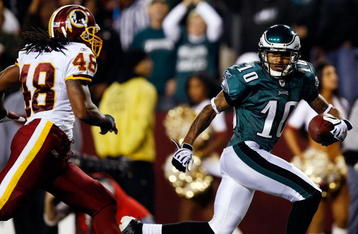 LANDOVER, MD - OCTOBER 26:  DeSean Jackson #10 of the Philadelphia Eagles races past Chris Horton #48 of the Washington Redskins to score his second touchdown at FedEx Field October 26, 2009 in Landover, Maryland.  The Eagles won the game 27-17.  (Photo by Win McNamee/Getty Images)