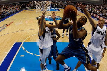 DALLAS - OCTOBER 27:  Guard Randy Foye #15 of the Washington Wizards takes a shot against Jason Kidd #2 of the Dallas Mavericks during the season opener on October 27, 2009 at American Airlines Center in Dallas, Texas.  NOTE TO USER: User expressly acknowledges and agrees that, by downloading and/or using this Photograph, user is consenting to the terms and conditions of the Getty Images License Agreement.  (Photo by Ronald Martinez/Getty Images)