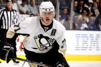 TORONTO - OCTOBER 10:  Evgeni Malkin #71 of the Pittsburgh Penguins during a NHL game against the Toronto Maple Leafs at the Air Canada Centre on October 10, 2009 in Toronto, Ontario, Canada .  (Photo by Abelimages/Getty Images) 
