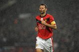 MANCHESTER, ENGLAND - SEPTEMBER 30:   Ryan Giggs of Manchester United in action during the UEFA Champions League Group B match between Manchester United and VfL Wolfsburg at Old Trafford on September 30, 2009 in Manchester, England.  (Photo by Laurence Griffiths/Getty Images)