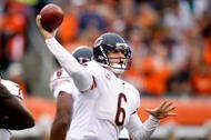 CINCINNATI - OCTOBER 25:  Jay Cutler #6 of the Chicago Bears throws the ball during the NFL game against the Cincinnati Bengals at Paul Brown Stadium on October 25, 2009 in Cincinnati, Ohio. The Bengals won 45-10.  (Photo by Andy Lyons/Getty Images)