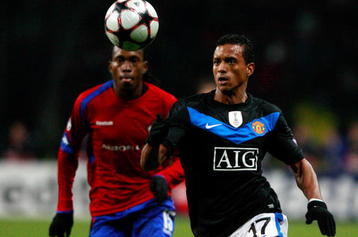 MOSCOW, RUSSIA - OCTOBER 21: Nani of Manchester United FC in action against Chidi Odiah of PFC CSKA Moscow during the UEFA Champions League group B match between CSKA Moscow and Manchester United at the Pat Luzhniki Stadium on October 21, 2009 in Moscow, Russia.  (Photo by Dmitry Korotayev/Epsilon/Getty Images)