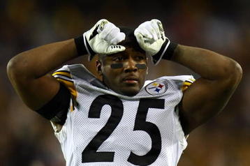 TAMPA, FL - FEBRUARY 01:  Safety Ryan Clark #25 of the Pittsburgh Steelers reacts against the Arizona Cardinals during Super Bowl XLIII on February 1, 2009 at Raymond James Stadium in Tampa, Florida.  (Photo by Chris McGrath/Getty Images)