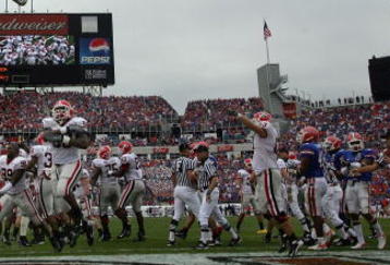 JACKSONVILLE, FL - OCTOBER 27:  The Georgia Bulldogs celebrate a touchdown against the Florida Gators in the first quarter at Jacksonville Municipal Stadium on October 27, 2007 in Jacksonville, Florida.  (Photo by Ronald Martinez/Getty Images)