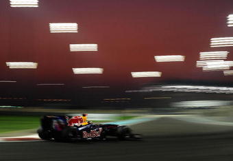ABU DHABI, UNITED ARAB EMIRATES - OCTOBER 31:  Mark Webber of Australia and Red Bull Racing drives during qualifying for the Abu Dhabi Formula One Grand Prix at the Yas Marina Circuit on October 31, 2009 in Abu Dhabi, United Arab Emirates.  (Photo by Clive Mason/Getty Images)