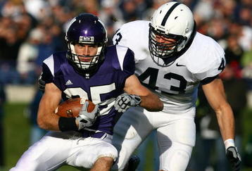EVANSTON, IL - OCTOBER 31: Zeke Markshausen #85 of the Northwestern Wildcats breaks away from Josh Hull #43 of the Penn State Nittany Lions at Ryan Field on October 31, 2009 in Evanston, Illinois. (Photo by Jonathan Daniel/Getty Images)