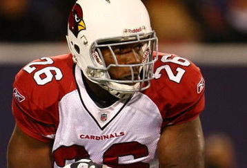 EAST RUTHERFORD, NJ - OCTOBER 25: Beanie Wells #26 of the Arizona Cardinals runs with the ball against the New York Giants on October 25, 2009 at Giants Stadium in East Rutherford, New Jersey.  (Photo by Chris McGrath/Getty Images)