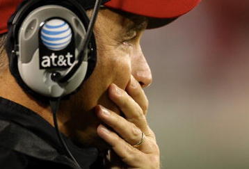 ATHENS, GA - SEPTEMBER 26: Head Coach Mark Richt of the Georgia Bulldogs watches the action against the Arizona State Sun Devils at Sanford Stadium on September 26, 2009 in Athens, Georgia. (Photo by Scott Cunningham/Getty Images)