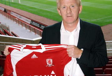 MIDDLESBROUGH, UNITED KINGDOM - OCTOBER 26:  Gordon Strachan poses with a club shirt after a press conference held to present him as the new Middlesbrough manager at the Riverside Stadium on October 26, 2009 in Middlesbrough, England. (Photo by Barry Pells/Getty Images)