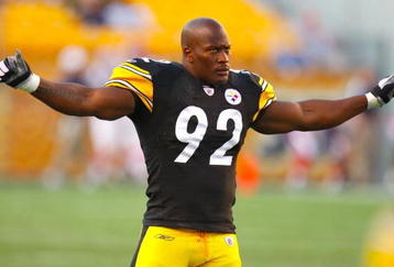 PITTSBURGH - AUGUST 29:  Linebacker James Harrison #92 of the Pittsburgh Steelers warms up before the game against the Buffalo Bills at Heinz Field on August 29, 2009 in Pittsburgh, Pennsylvania. (Photo by Gregory Shamus/Getty Images)